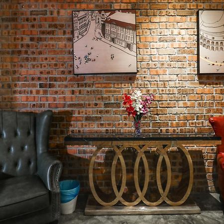 Urbanstay Industrial อิโปห์ ภายนอก รูปภาพ